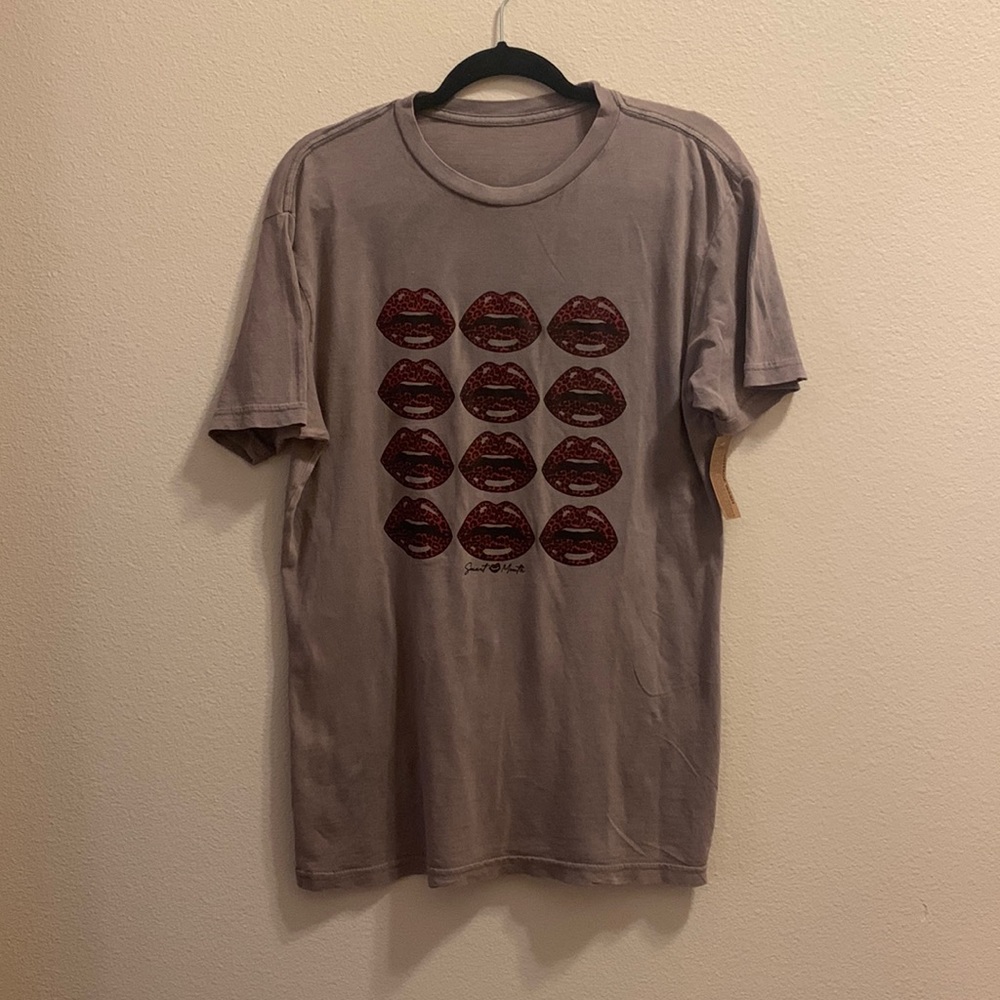 NWT Graphic Vintage Wash Tee